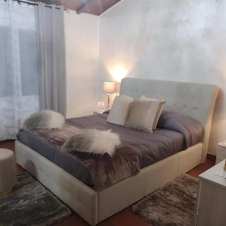 Casa Il Podere テウラーダ